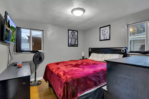 628 E Crown Ave, Spokane, WA 99207