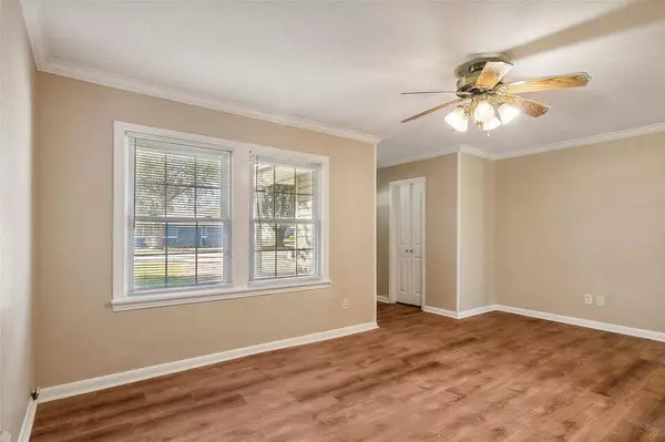 607 S 9th ST, Nederland, TX 77627