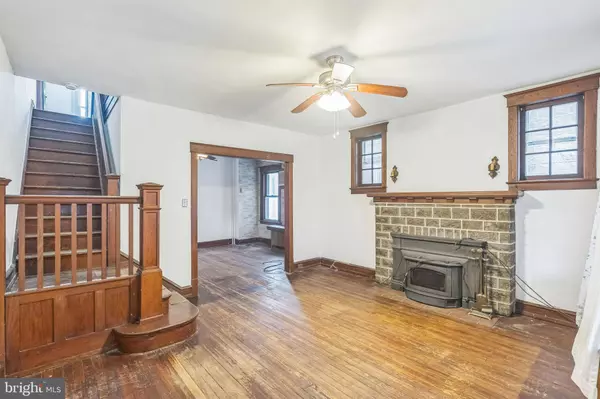 4420 RHAWN ST, Philadelphia, PA 19136