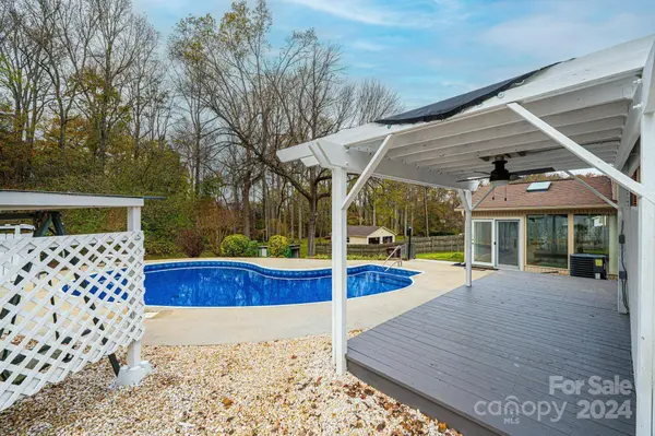 407 W Hillside DR, China Grove, NC 28023