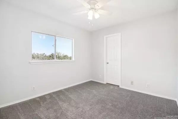 10103 DIVINE BREEZE, San Antonio, TX 78251-4371