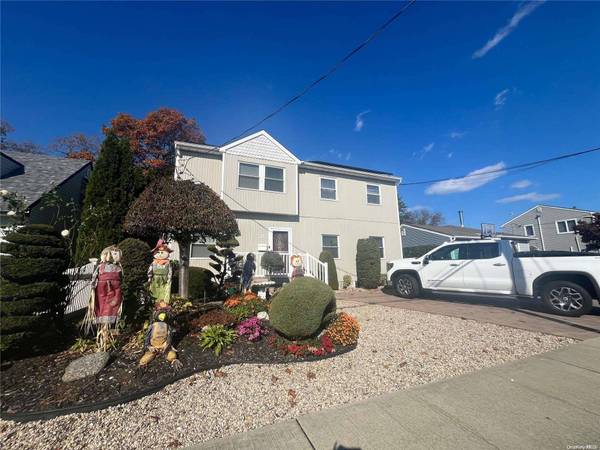 1555 Spring ST, East Meadow, NY 11554