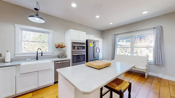 79 McKinley ST, Lake Placid, NY 12946