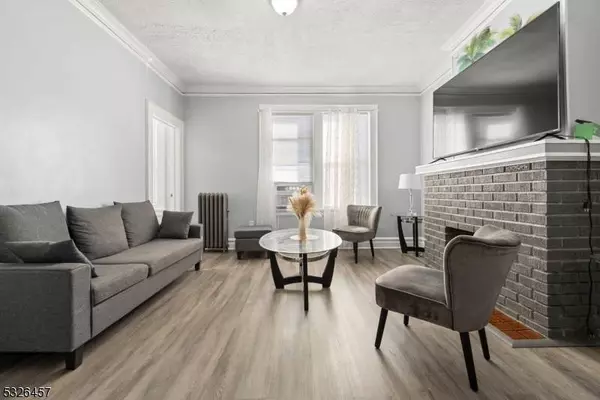 430 N 7th St, Newark City, NJ 07107