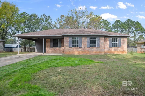 811 E Verbena Avenue, Foley, AL 36535