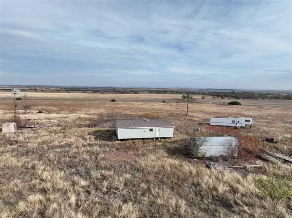 2827 County Road 409, Hamilton, TX 76531