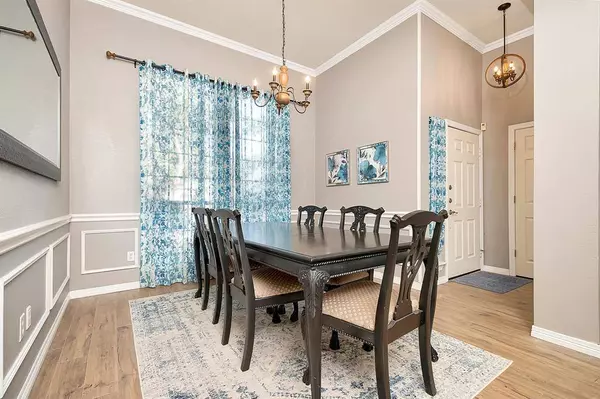 2117 S Winding Creek Drive, Grapevine, TX 76051