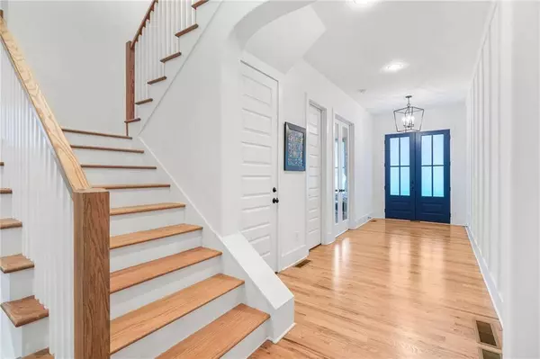 1272 Hayes DR SE, Smyrna, GA 30080