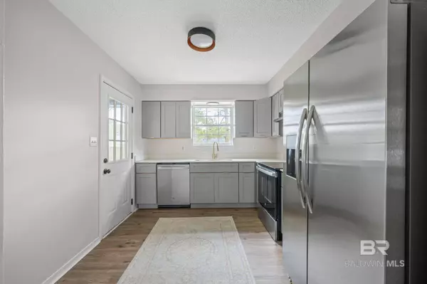 811 E Verbena Avenue, Foley, AL 36535