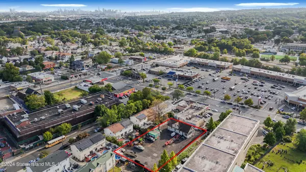 964 Richmond AVE, Staten Island, NY 10314