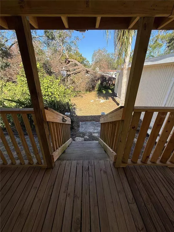 1810 E POINSETTIA AVE, Tampa, FL 33612