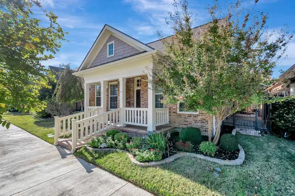 6009 Lake Way, North Richland Hills, TX 76180