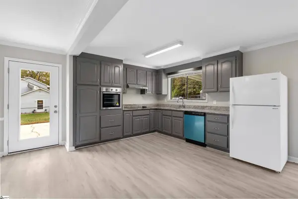 4043 N 101 Highway, Greer, SC 29651