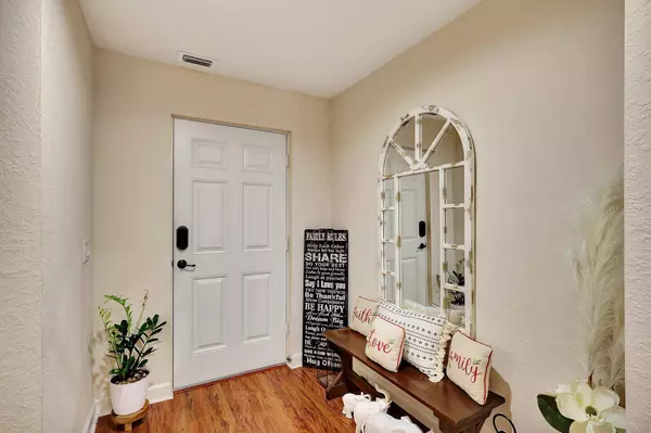 30 Nogales WAY, Port Saint Lucie, FL 34952