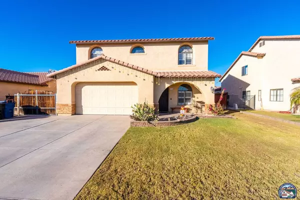 998 Danenberg Dr, El Centro, CA 92243