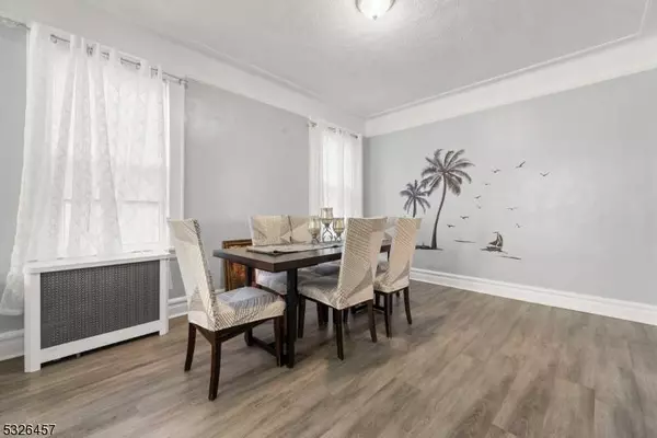 430 N 7th St, Newark City, NJ 07107