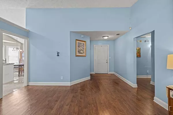 2253 Cheyenne LN, Lawrenceville, GA 30044