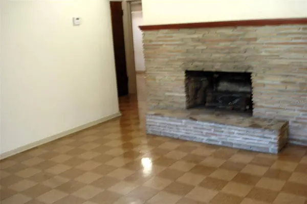 11523 FOREST HILLS DR, Tampa, FL 33612