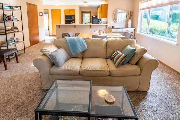 69 Crocker ST, Ashland, OR 97520