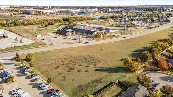 2315 W Warrior Trail, Grand Prairie, TX 75052