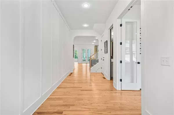 1272 Hayes DR SE, Smyrna, GA 30080