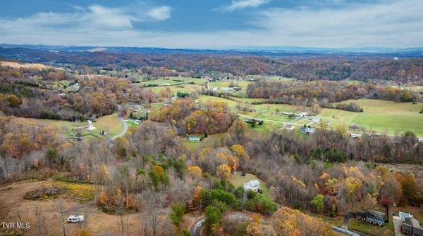 495 Oak Forest PL, Kingsport, TN 37664