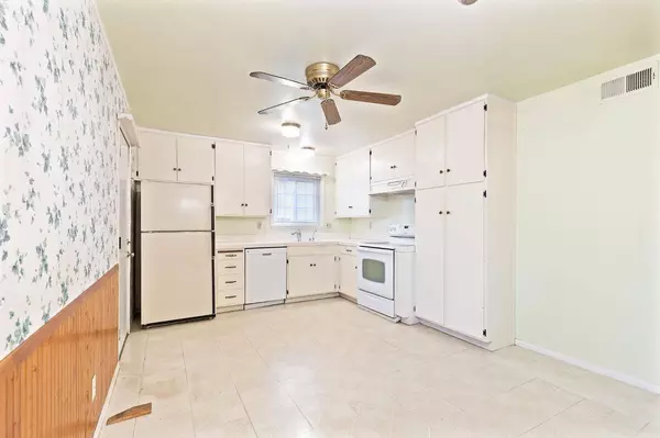 4445 Livingston WAY, Sacramento, CA 95823