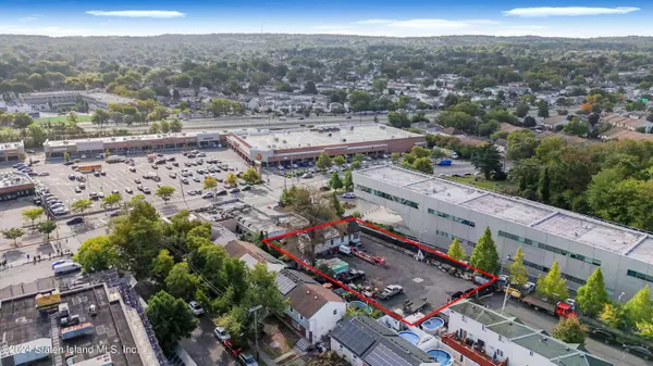 964 Richmond AVE, Staten Island, NY 10314