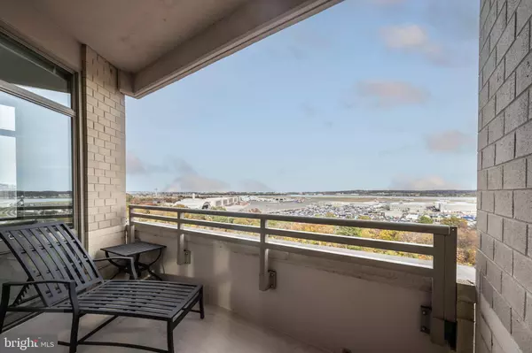 3650 S GLEBE RD #1048, Arlington, VA 22202