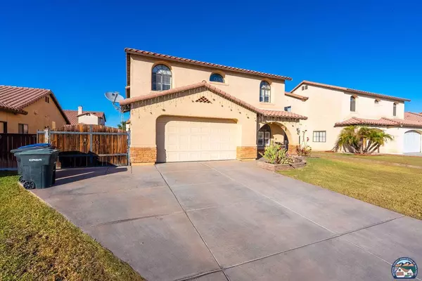 998 Danenberg Dr, El Centro, CA 92243