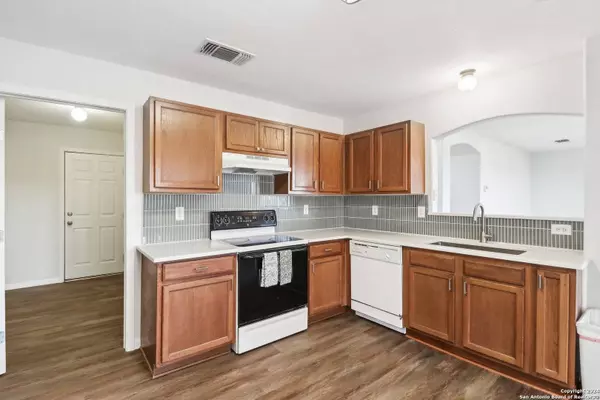 10103 DIVINE BREEZE, San Antonio, TX 78251-4371