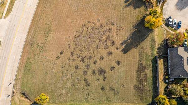 2315 W Warrior Trail, Grand Prairie, TX 75052