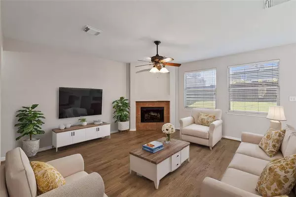 8000 Seven Oaks Lane, Denton, TX 76210