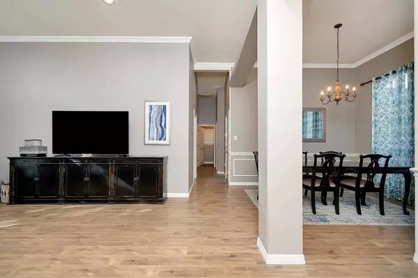 2117 S Winding Creek Drive, Grapevine, TX 76051