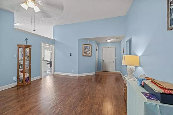 2253 Cheyenne LN, Lawrenceville, GA 30044