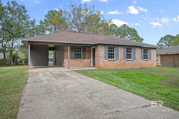 811 E Verbena Avenue, Foley, AL 36535