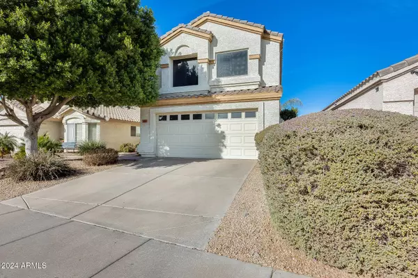 3114 E WAHALLA Lane, Phoenix, AZ 85050