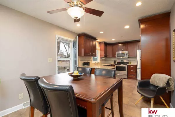 11118 Jones Street, Omaha, NE 68154