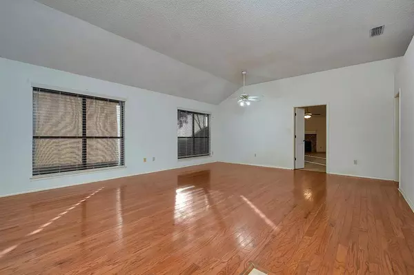 369 Banyan Drive, Grapevine, TX 76051