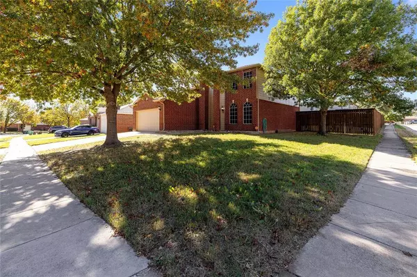 8000 Seven Oaks Lane, Denton, TX 76210