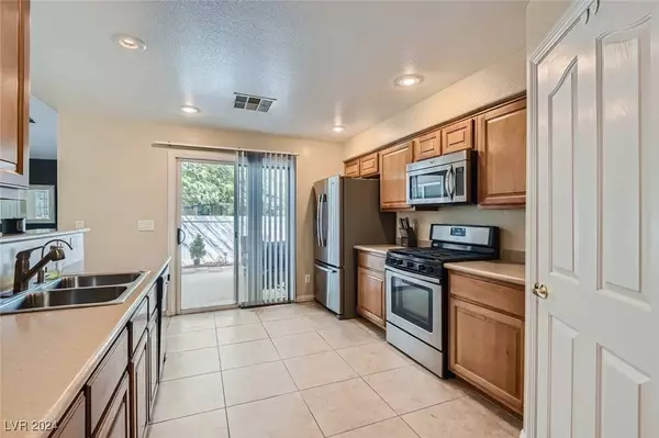 10407 Madagascar Palm Street, Las Vegas, NV 89141