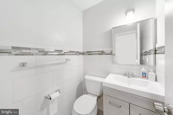 18 HOMESTEAD DR, Matawan, NJ 07747