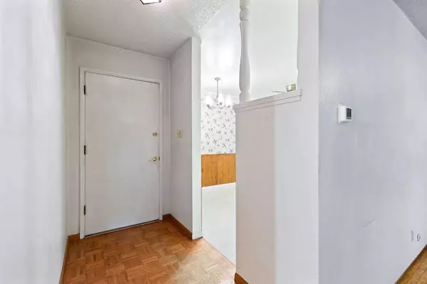 4445 Livingston WAY, Sacramento, CA 95823