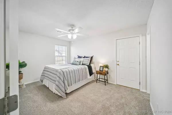 1108 W 23rd ST N, Claremore, OK 74017