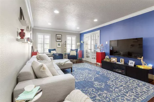 355 N Post Oak LN #738, Houston, TX 77024