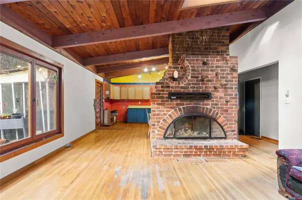 370 Armson Rd, Gabriola Island, BC V0R 1X1