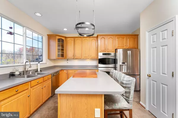 9413 SONIA CT, Manassas Park, VA 20111