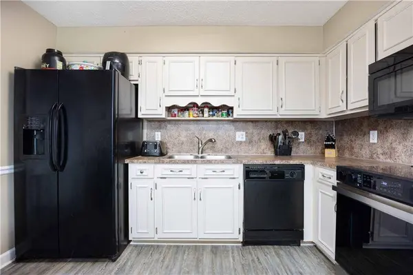 126 Owens RD, Fort Mitchell, AL 36856