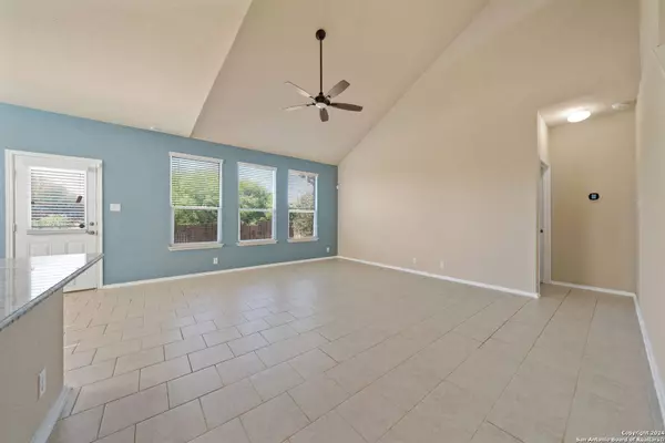 623 SAGE THRASHER, San Antonio, TX 78253-4589