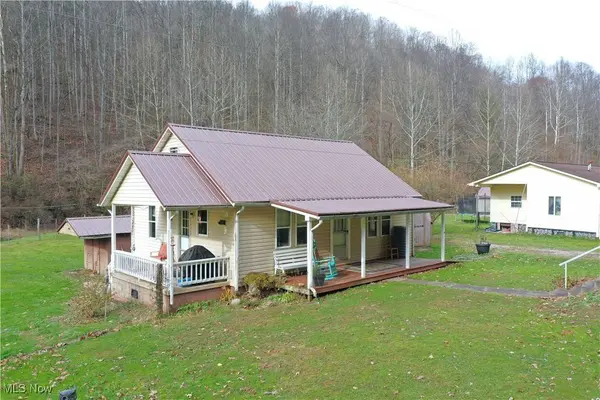 685 Grass Run RD, WV 25267